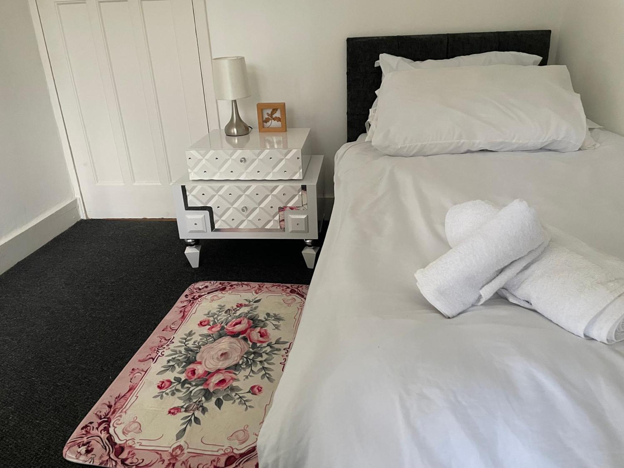 5 Bed 5Mins From Wembley Stadium Londres Exterior foto