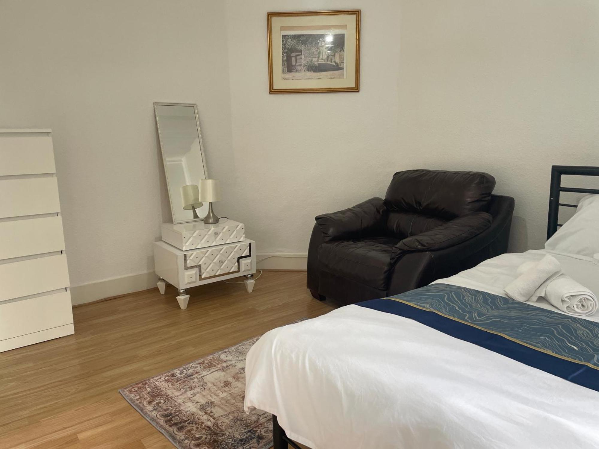 5 Bed 5Mins From Wembley Stadium Londres Exterior foto